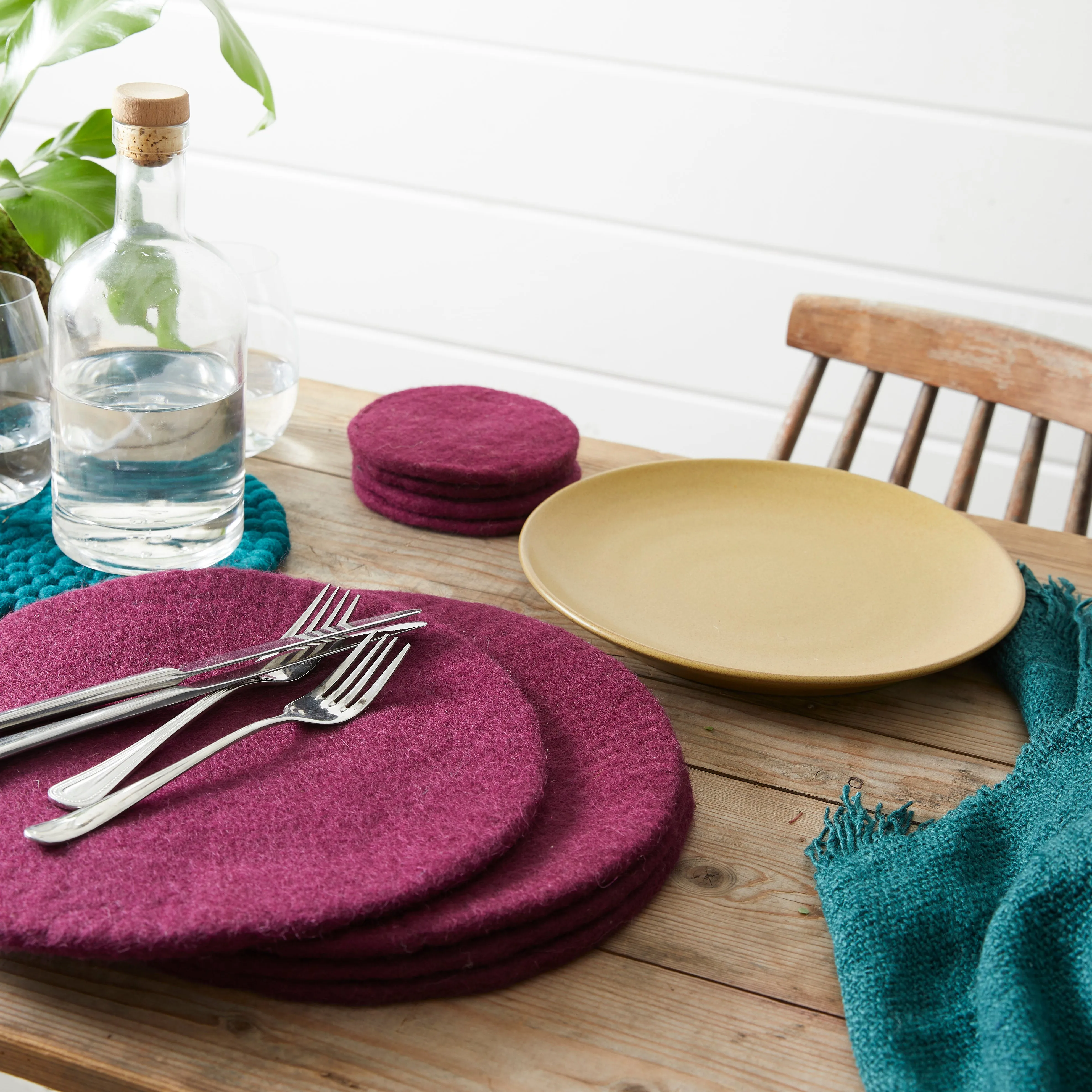 AGNI Felt Flat Table Mats 28cm 4pc Set (WS)