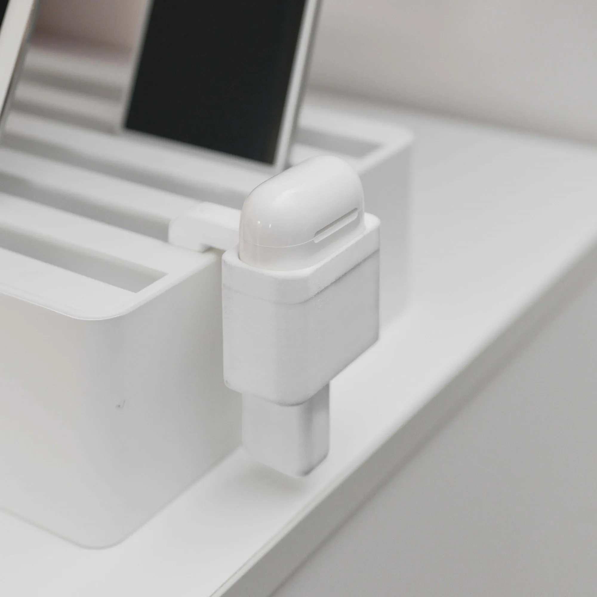 Apple Airpod Mount White